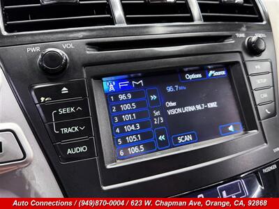 2014 Toyota Prius v Two   - Photo 17 - Orange, CA 92868