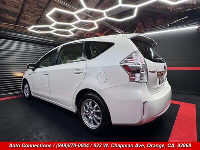 2014 Toyota Prius v Two   - Photo 4 - Orange, CA 92868