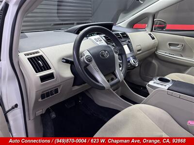 2014 Toyota Prius v Two   - Photo 11 - Orange, CA 92868