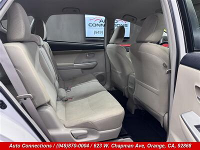 2014 Toyota Prius v Two   - Photo 8 - Orange, CA 92868