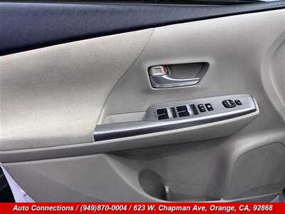 2014 Toyota Prius v Two   - Photo 20 - Orange, CA 92868