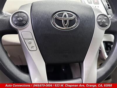 2014 Toyota Prius v Two   - Photo 13 - Orange, CA 92868