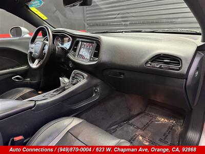 2018 Dodge Challenger SXT Plus - Photo 10 - Orange, CA 92868