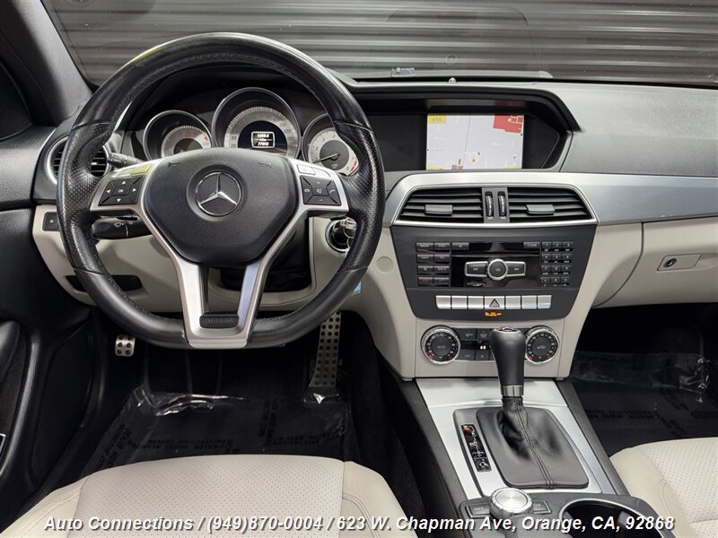 2012 Mercedes-Benz C-Class C250 Sport photo 12