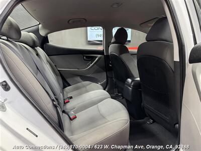 2016 Hyundai ELANTRA SE   - Photo 8 - Orange, CA 92868