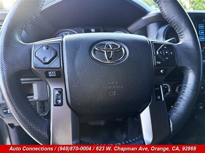 2018 Toyota Tacoma TRD Off-Road   - Photo 13 - Orange, CA 92868