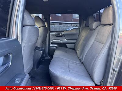 2018 Toyota Tacoma TRD Off-Road   - Photo 9 - Orange, CA 92868