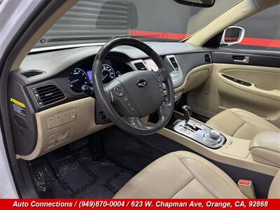 2010 Hyundai Genesis 4.6 Technology - Photo 11 - Orange, CA 92868