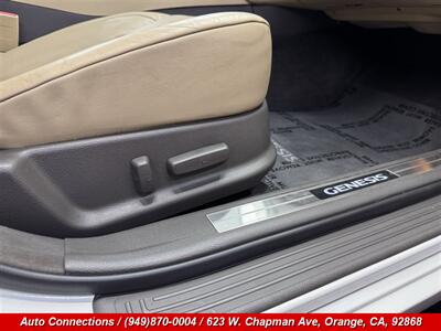 2010 Hyundai Genesis 4.6 Technology - Photo 31 - Orange, CA 92868