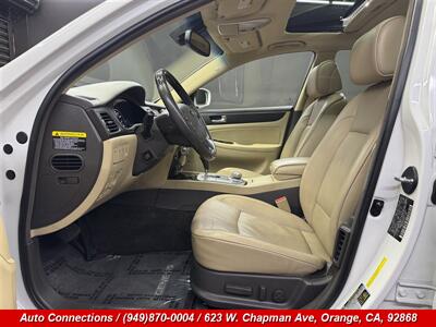 2010 Hyundai Genesis 4.6 Technology - Photo 6 - Orange, CA 92868