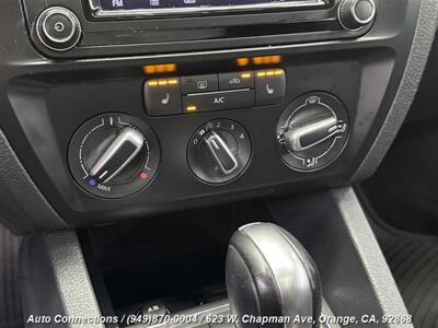 2016 Volkswagen Jetta 1.4T SE   - Photo 16 - Orange, CA 92868