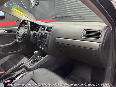 2016 Volkswagen Jetta 1.4T SE   - Photo 10 - Orange, CA 92868