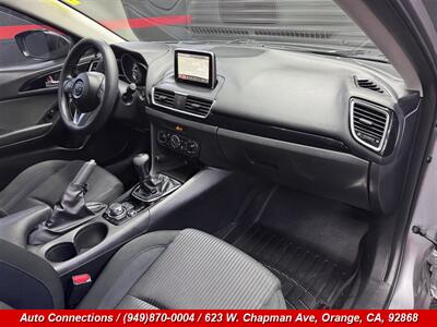 2016 Mazda Mazda3 i Sport   - Photo 10 - Orange, CA 92868