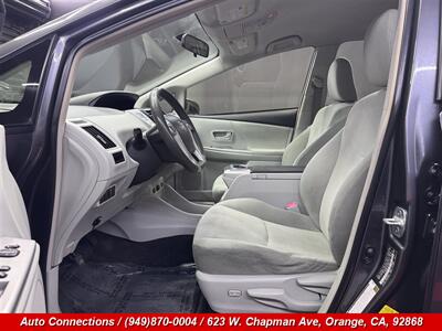 2013 Toyota Prius v Two   - Photo 6 - Orange, CA 92868