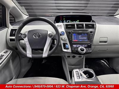 2013 Toyota Prius v Two   - Photo 12 - Orange, CA 92868