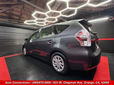 2013 Toyota Prius v Two   - Photo 4 - Orange, CA 92868