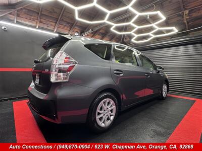 2013 Toyota Prius v Two   - Photo 3 - Orange, CA 92868
