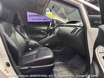 2013 Toyota Prius Five   - Photo 6 - Orange, CA 92868