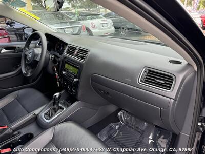 2014 Volkswagen Jetta SE PZEV   - Photo 11 - Orange, CA 92868