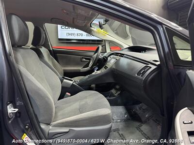 2015 Toyota Prius Three   - Photo 7 - Orange, CA 92868