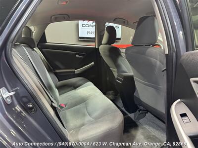 2015 Toyota Prius Three   - Photo 8 - Orange, CA 92868