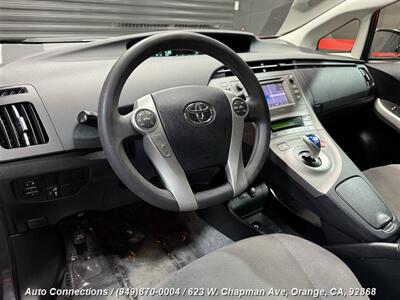 2015 Toyota Prius Three   - Photo 12 - Orange, CA 92868