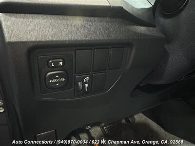 2015 Toyota Prius Three   - Photo 23 - Orange, CA 92868