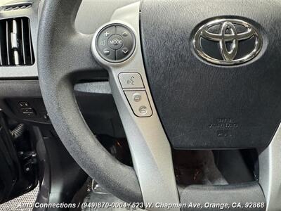 2015 Toyota Prius Three   - Photo 15 - Orange, CA 92868