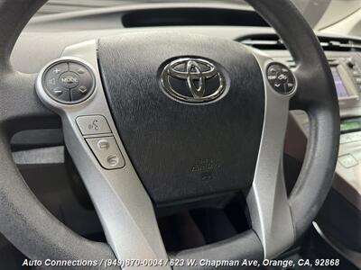 2015 Toyota Prius Three   - Photo 14 - Orange, CA 92868