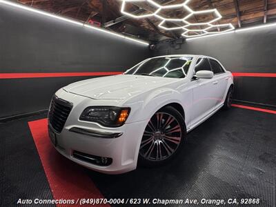 2012 Chrysler 300 Series S V6   - Photo 2 - Orange, CA 92868