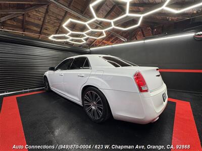 2012 Chrysler 300 Series S V6   - Photo 4 - Orange, CA 92868