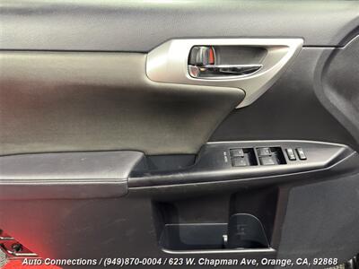 2013 Lexus CT 200h   - Photo 25 - Orange, CA 92868