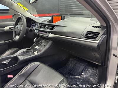 2013 Lexus CT 200h   - Photo 10 - Orange, CA 92868