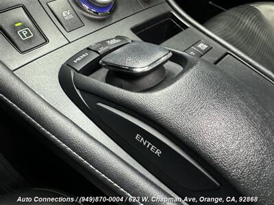 2013 Lexus CT 200h   - Photo 15 - Orange, CA 92868
