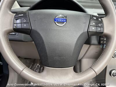 2010 Volvo C70 T5   - Photo 15 - Orange, CA 92868