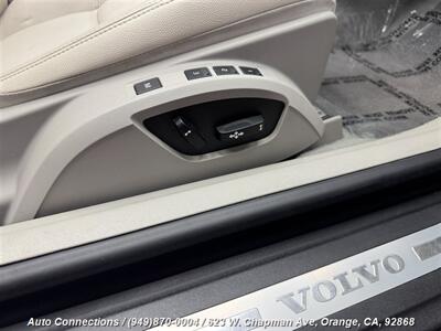 2010 Volvo C70 T5   - Photo 26 - Orange, CA 92868