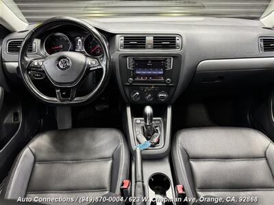 2017 Volkswagen Jetta 1.4T SE   - Photo 12 - Orange, CA 92868