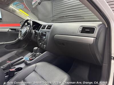 2017 Volkswagen Jetta 1.4T SE   - Photo 10 - Orange, CA 92868