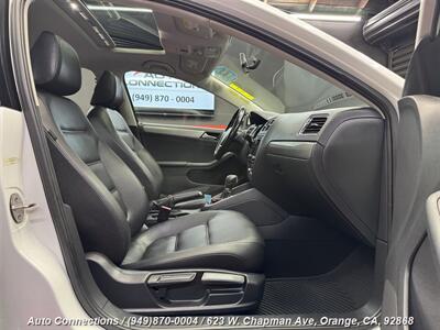 2017 Volkswagen Jetta 1.4T SE   - Photo 7 - Orange, CA 92868