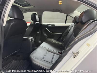 2017 Volkswagen Jetta 1.4T SE   - Photo 9 - Orange, CA 92868