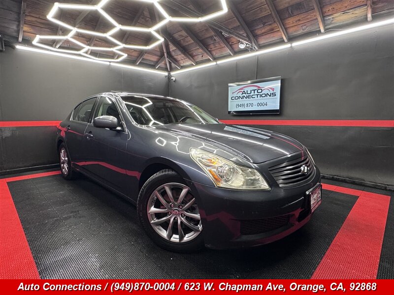 2008 INFINITI G35 Journey   - Photo 1 - Orange, CA 92868