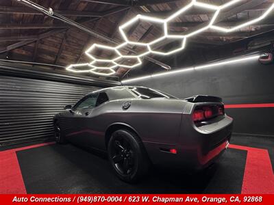 2012 Dodge Challenger SXT - Photo 4 - Orange, CA 92868