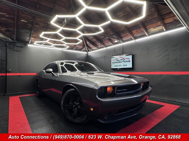 2012 Dodge Challenger SXT   - Photo 1 - Orange, CA 92868