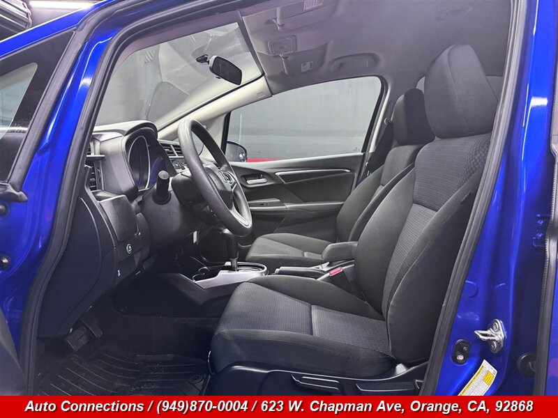 2019 Honda Fit LX - Photo 6 - Orange, CA 92868