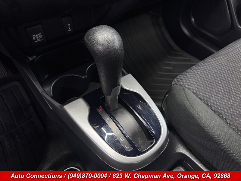2019 Honda Fit LX - Photo 14 - Orange, CA 92868