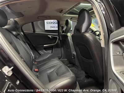 2017 Volvo S60 T5 Dynamic   - Photo 8 - Orange, CA 92868