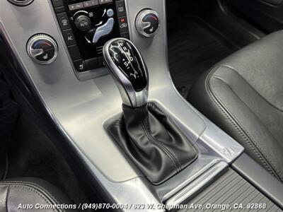 2017 Volvo S60 T5 Dynamic   - Photo 14 - Orange, CA 92868