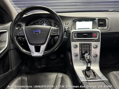 2017 Volvo S60 T5 Dynamic   - Photo 12 - Orange, CA 92868