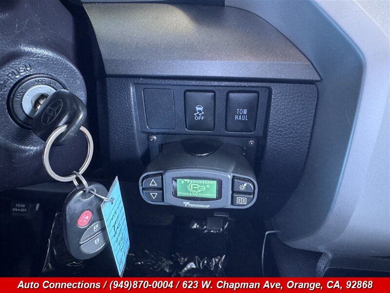 2016 Toyota Tundra SR5 - Photo 14 - Orange, CA 92868