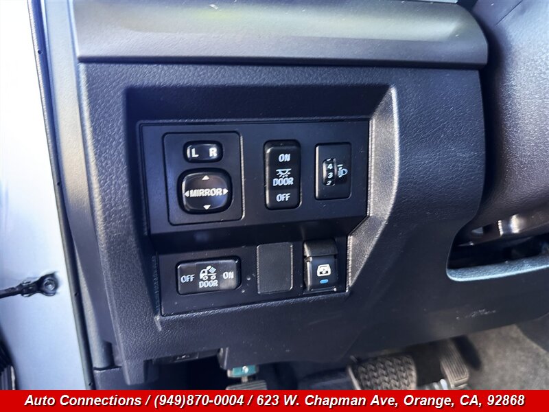 2016 Toyota Tundra SR5 - Photo 19 - Orange, CA 92868